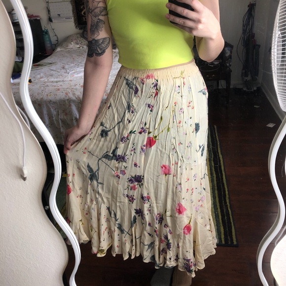 Vintage patchwork Cream and pink floral maxi skirt - Picture 3 of 8